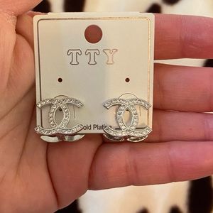 😉💃🏻💃🏻handmade Earing with double side can